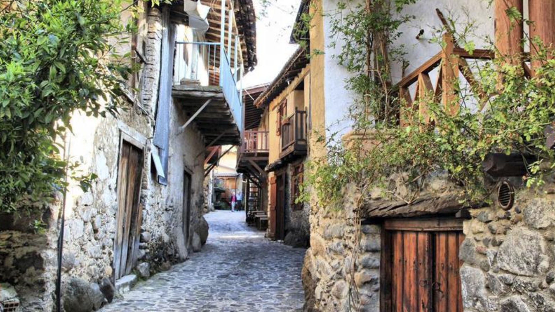 "Πλημμυρίζει" μαθητές η Κακοπετριά, ικανοποίηση από τους επιχειρηματίες (ΒΙΝΤΕΟ)