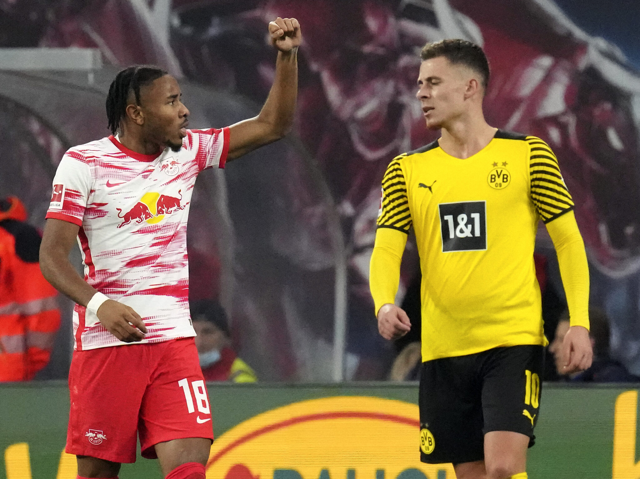 Κορυφαίος Ενκουκού, παρέσυρε την Ντόρτμουντ και ανέβασε τη Λειψία