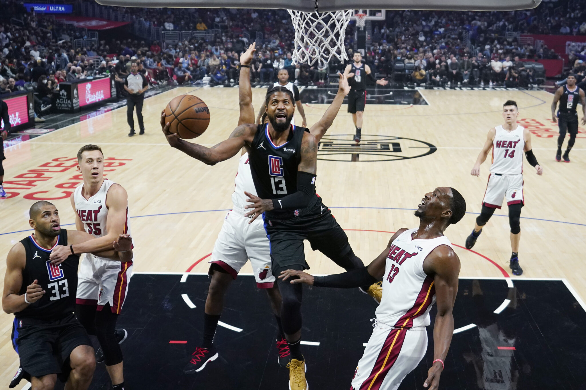 «Λύγισαν» και το Μαϊάμι οι Κλίπερς