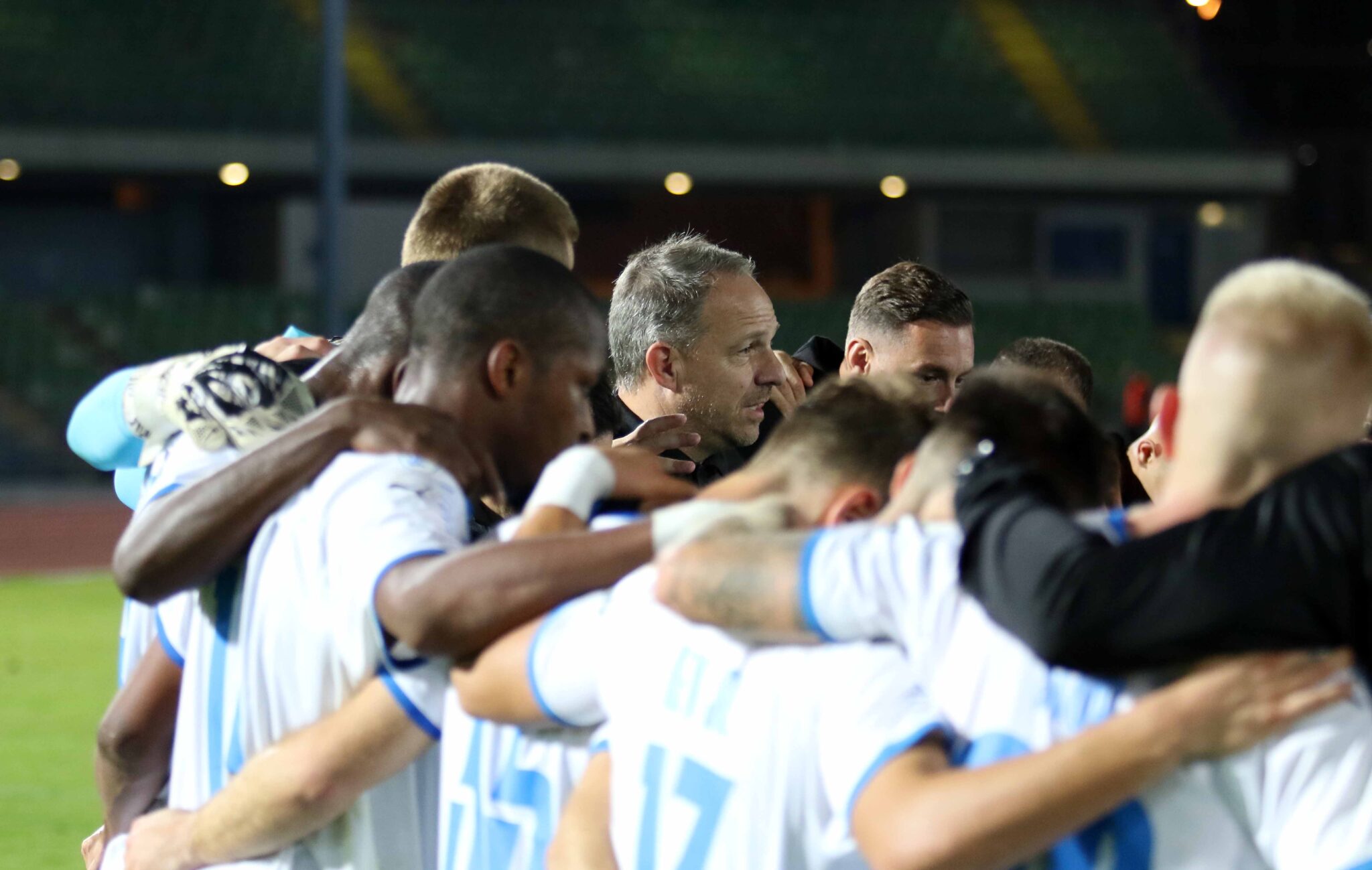 Τρεις σίγουρες απουσίες και τρία ερωτηματικά για τον Απόλλωνα