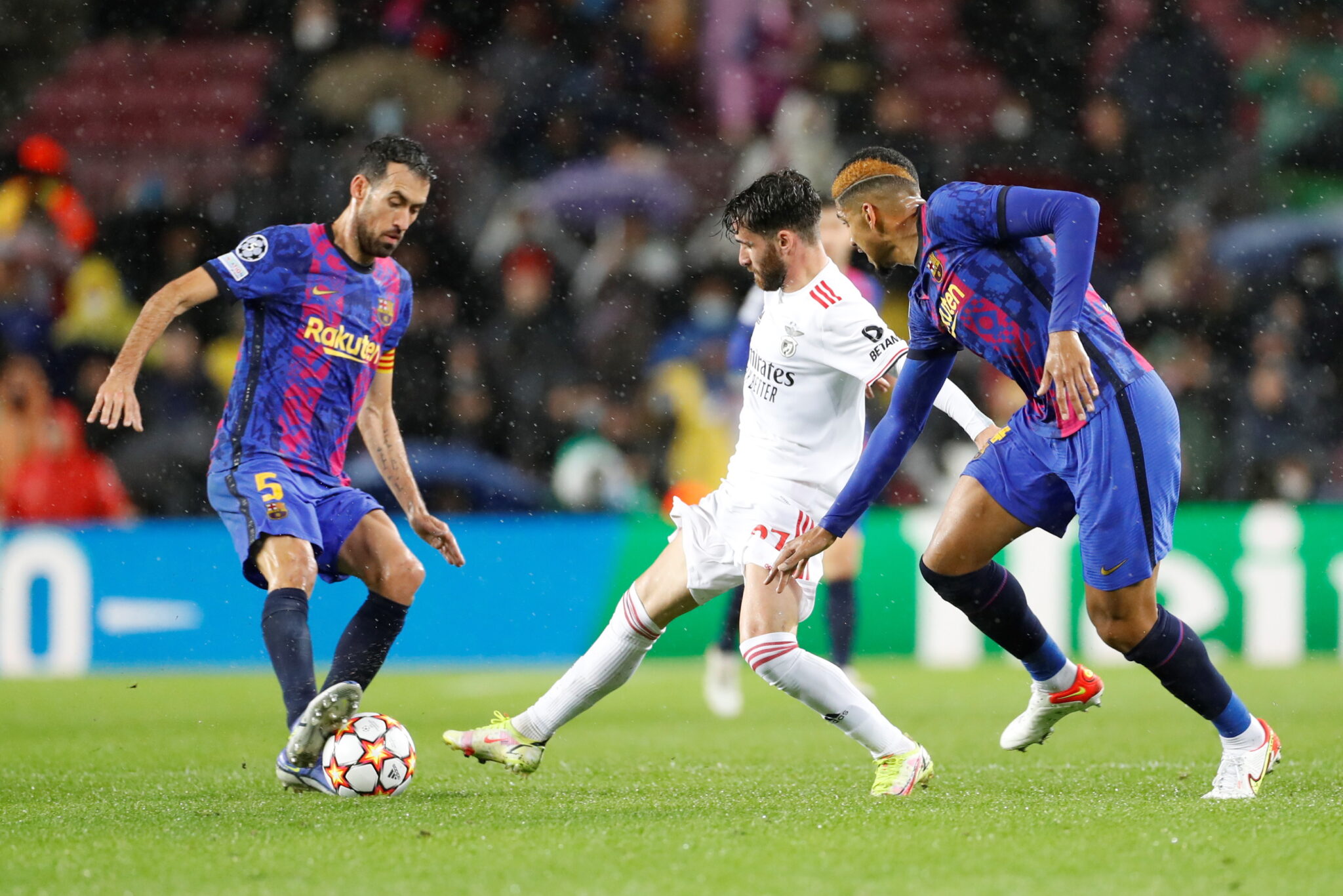 Champions League: Πρόκριση για Τσέλσι, δεν κέρδισε και κινδυνεύει η Μπαρσελόνα