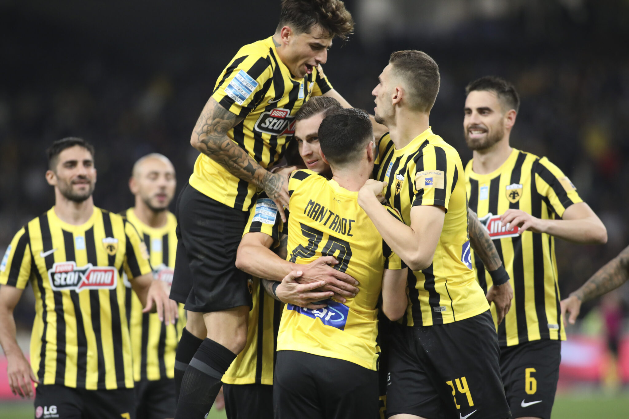 Με Μάνταλο-Άμραμπατ η ΑΕΚ στα Γιάννενα