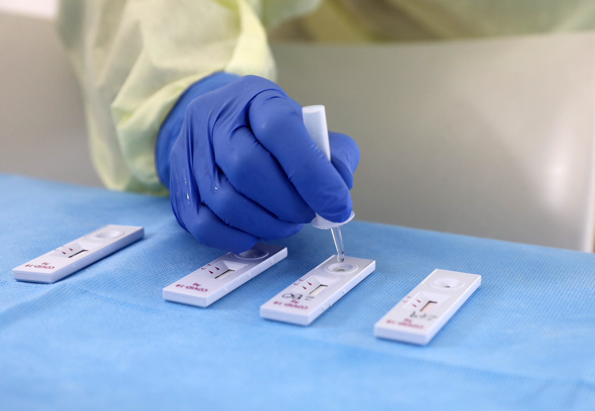 Σε αυτά τα σημεία θα γίνονται δωρεάν rapid tests τη Δευτέρα (ΠΙΝΑΚΑΣ)