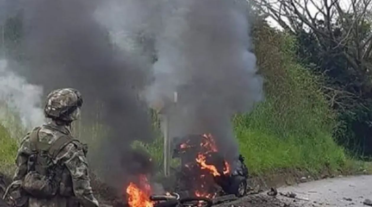 Τρεις νεκροί από έκρηξη βόμβας στην Κολομβία