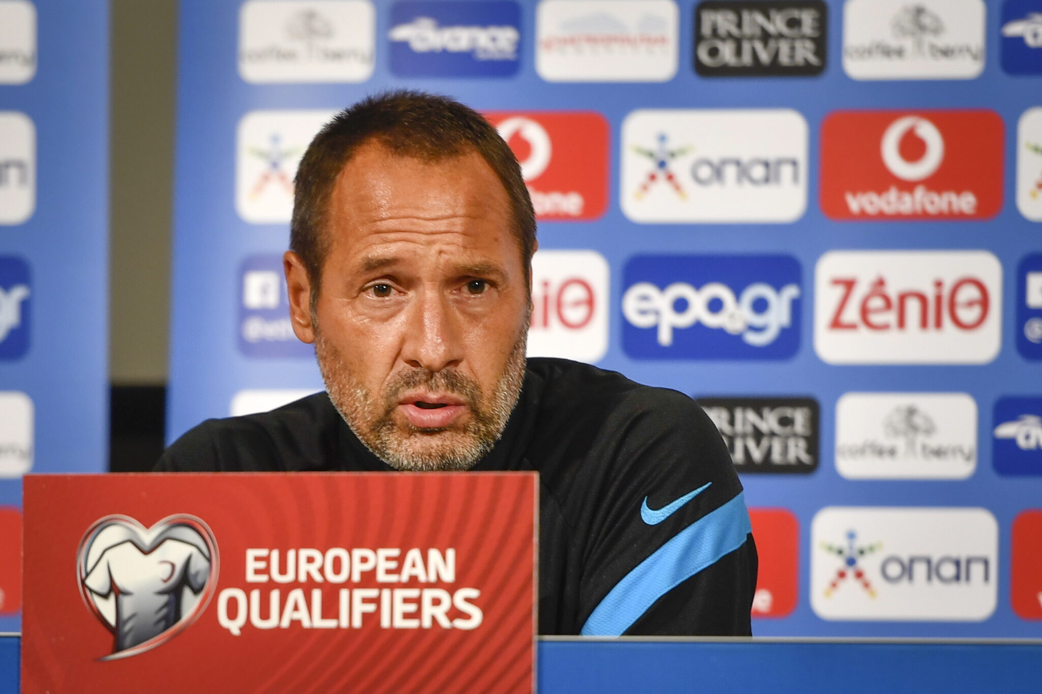 Φαν'τ Σχιπ: «Ο κόσμος βλέπει τι άλλαξε στην Εθνική» (BINTEO)