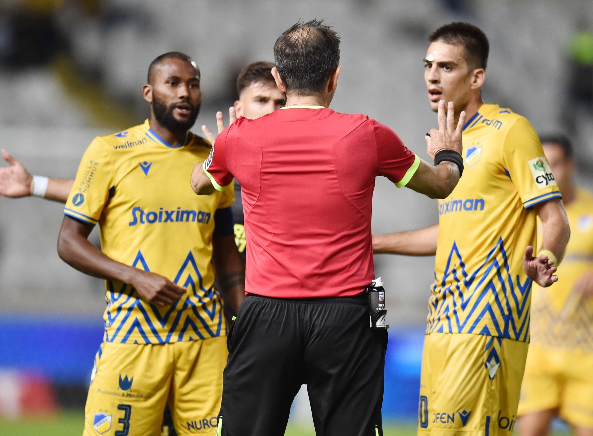 Παράπονα και από τον ΑΠΟΕΛ: «Πήγαμε να ζήσουμε ακόμα μια κωμωδία σήμερα» (ΦΩΤΟ)