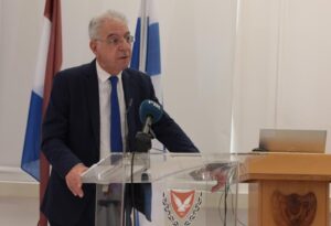 Πάει στο Παρίσι για την 41η Γενική Διάσκεψη της ΟΥΝΕΣΚΟ ο Υπουργός Παιδείας