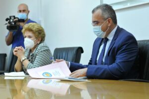 Υπουργός Υγείας: Αν πρέπει να λάβουμε αυστηρότερα μέτρα, θα το πράξουμε