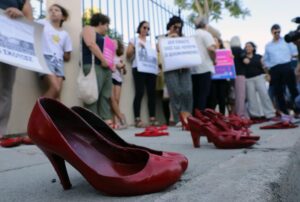 Σοκαριστικά στοιχεία: Πάνω από 100 γυναίκες κατήγγειλαν απόπειρα στραγγαλισμού