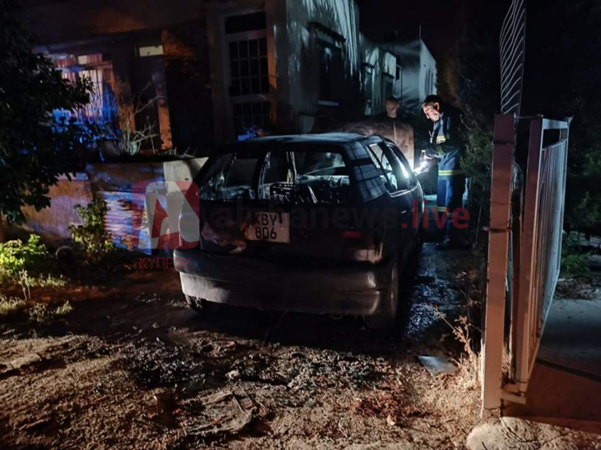 "Λαμπάδιασε" όχημα στην περιοχή της Αγλαντζιάς (ΒΙΝΤΕΟ)