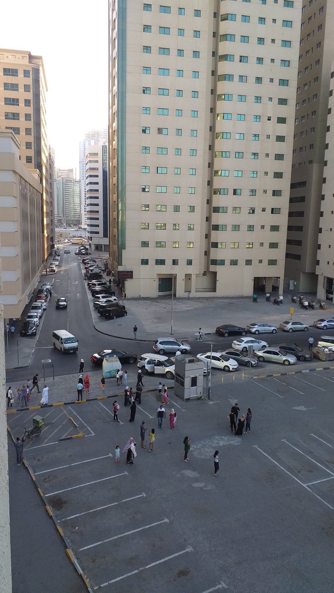 BINTEO: Ισχυρός σεισμός πάνω από 6 Ρίχτερ "χτύπησε" το νότιο Ιράν