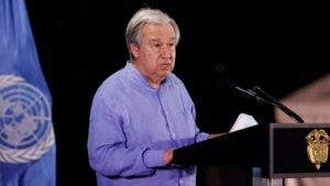 Ζητά σχέδιο παγκόσμιου εμβολιασμού για να μπει τέλος στην πανδημία ο Γκουτέρες