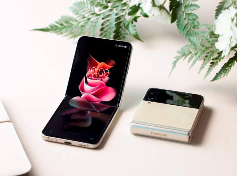 Η Samsung εύχεται καλές γιορτές  με την νέα της καμπάνια “Το δώρο είσαι εσύ”