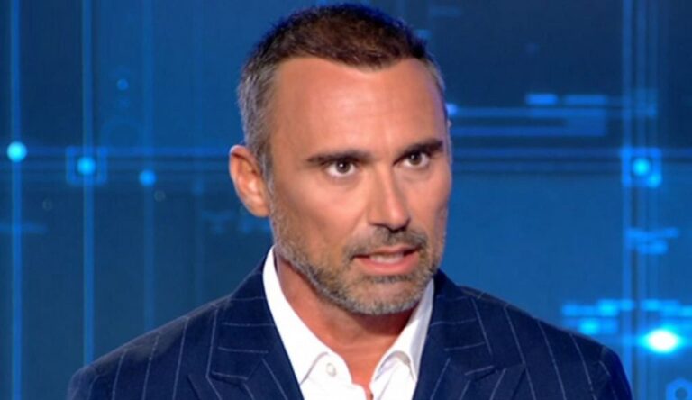 Ο Γιώργος Καπουτζίδης μίλησε για την κόντρα του με τον Νίκο Μουτσινά