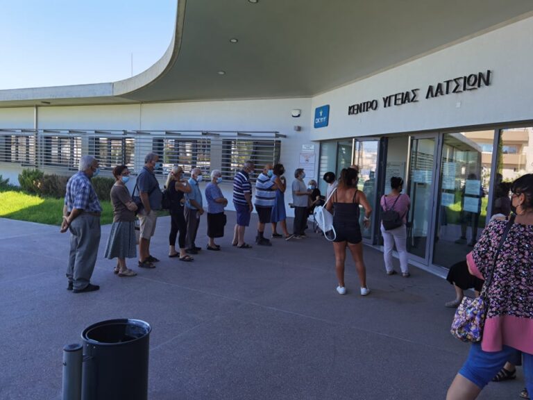 Ξεπέρασαν τις 10χιλ οι εμβολιασμοί κατά της Covid-19 σήμερα Δευτέρα