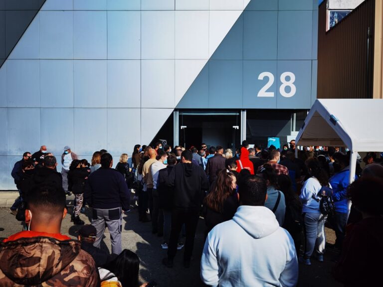 Walk-in μόνο για φοιτητές, αλλά πόσοι από αυτούς εμβολιάστηκαν τελικά; (ΒΙΝΤΕΟ)