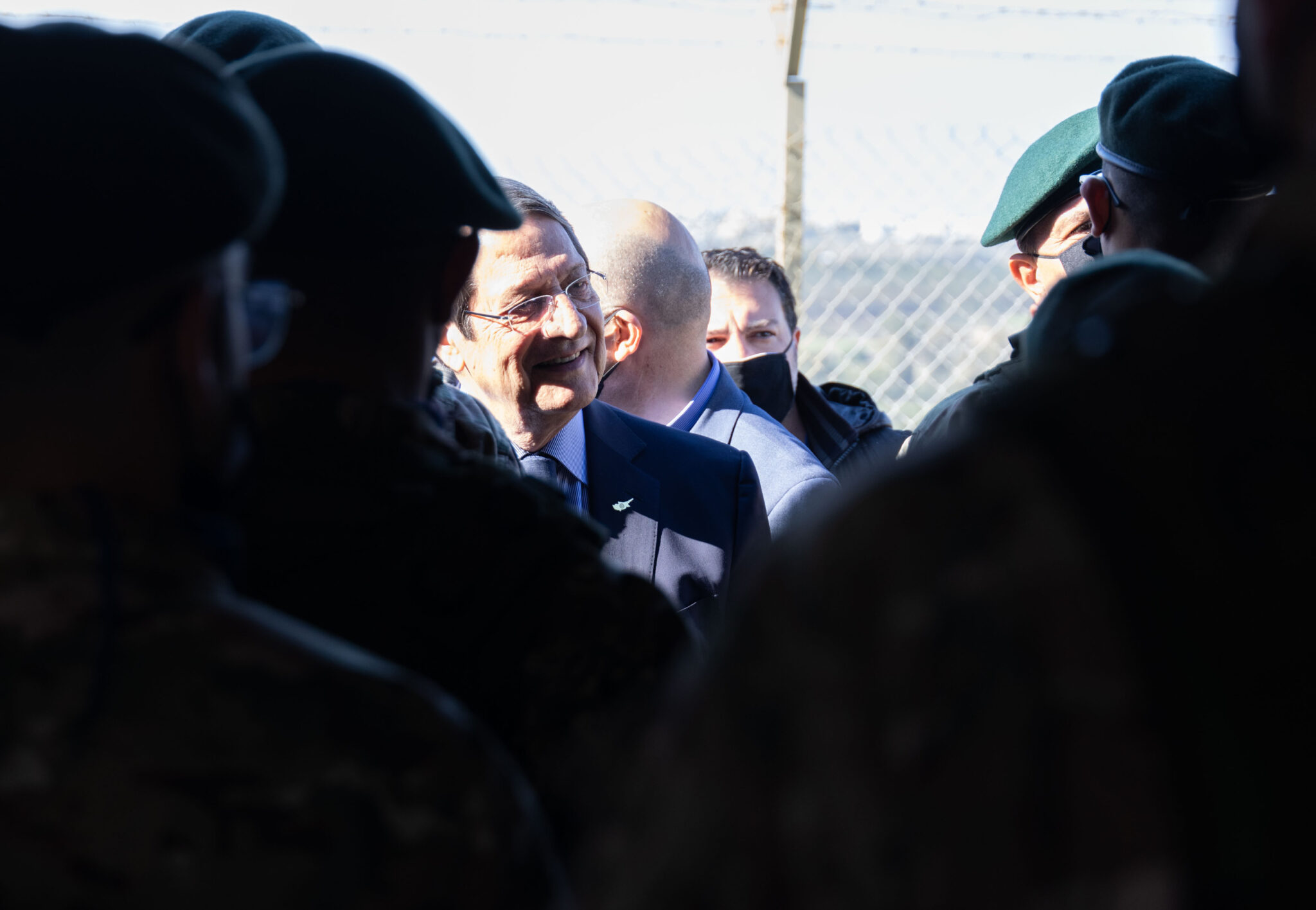 Δεν απεμπολεί το δικαίωμα του ο ΠτΔ να αναπέμψει το νόμο για τις συνεργάτιδες