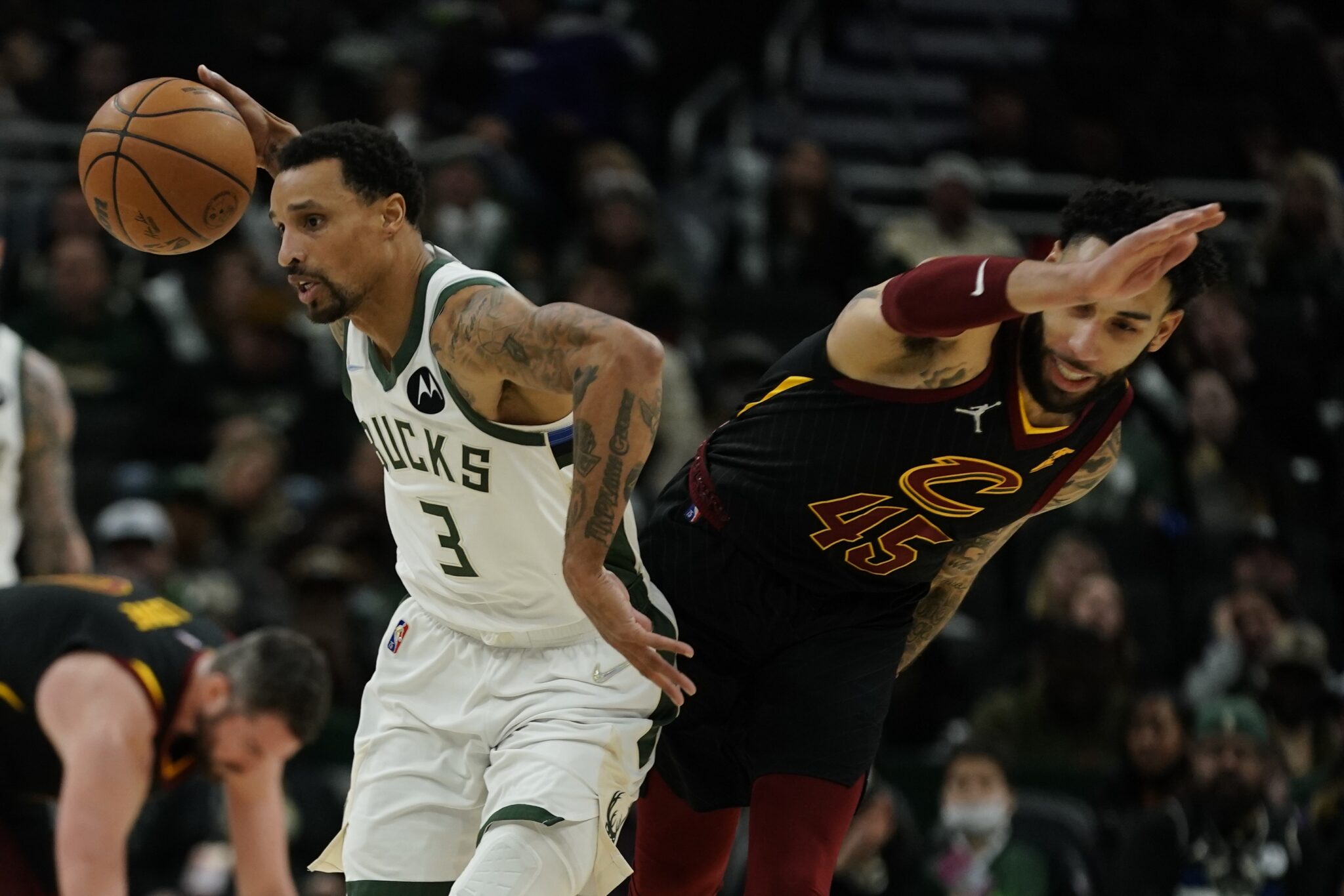 Βαριά ήττα για τους ελλιπείς Μπακς, χαμός με τις απουσίες… Covid σε όλο το ΝBA