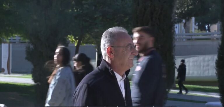 Τι εννοεί ο Αβέρωφ όταν λέει πως "δεν αρκούν οι δημόσιες σχέσεις";