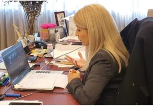 Τα βήματα προόδου που έχουν γίνει στα ΗΑΕ σε θέματα ισότητας χαιρέτισε η ΠτΒ