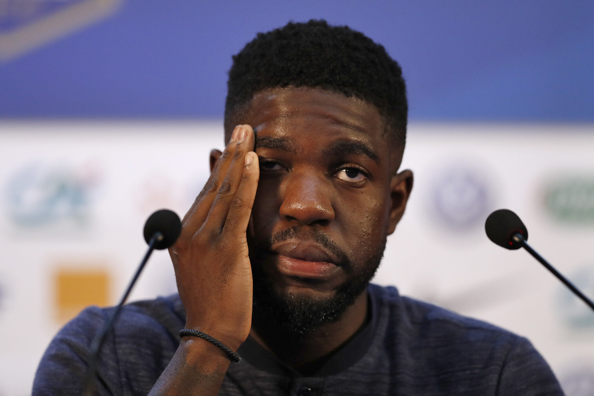 Οπαδοί της Μπαρσελόνα χοροπηδούσαν στο αυτοκίνητο του Ουμτιτί (ΒΙΝΤΕΟ)