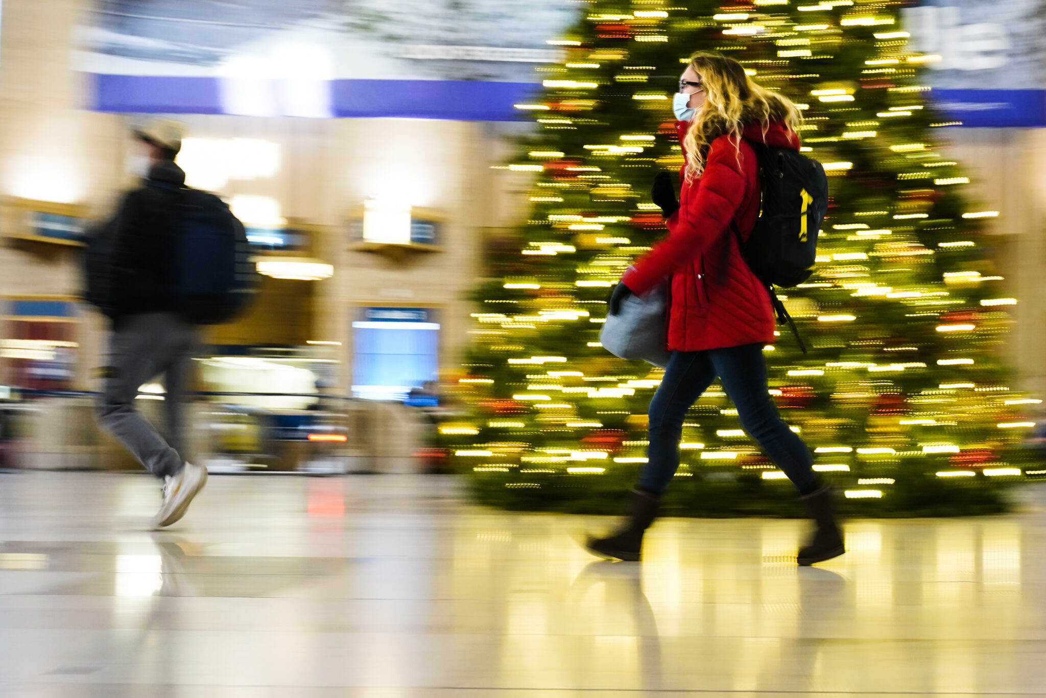 Παραμονή Χριστουγέννων: Μέχρι ποια ώρα θα λειτουργούν τα καταστήματα;