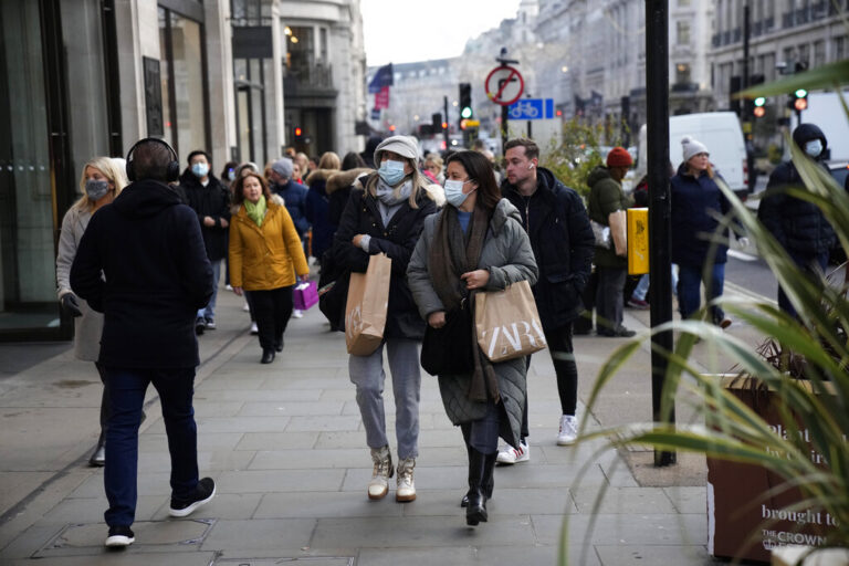 Φόβοι ότι η "Όμικρον" θα κυριαρχήσει στην Ευρώπη τους προσεχείς μήνες