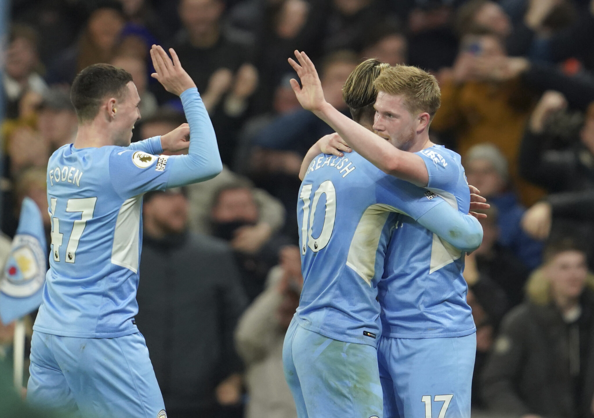 «Εφτάστερη» Σίτι, διέσυρε τη Λιντς