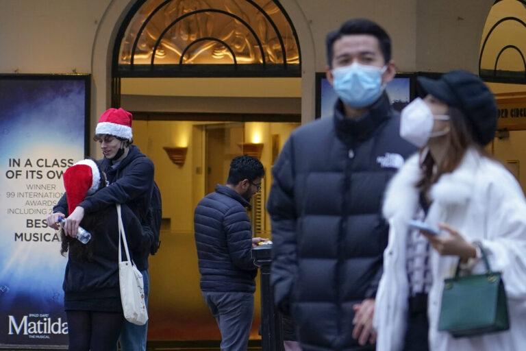 Εξετάζουν μέτρα στην Αγγλία μετά από την ημέρα των Χριστουγέννων