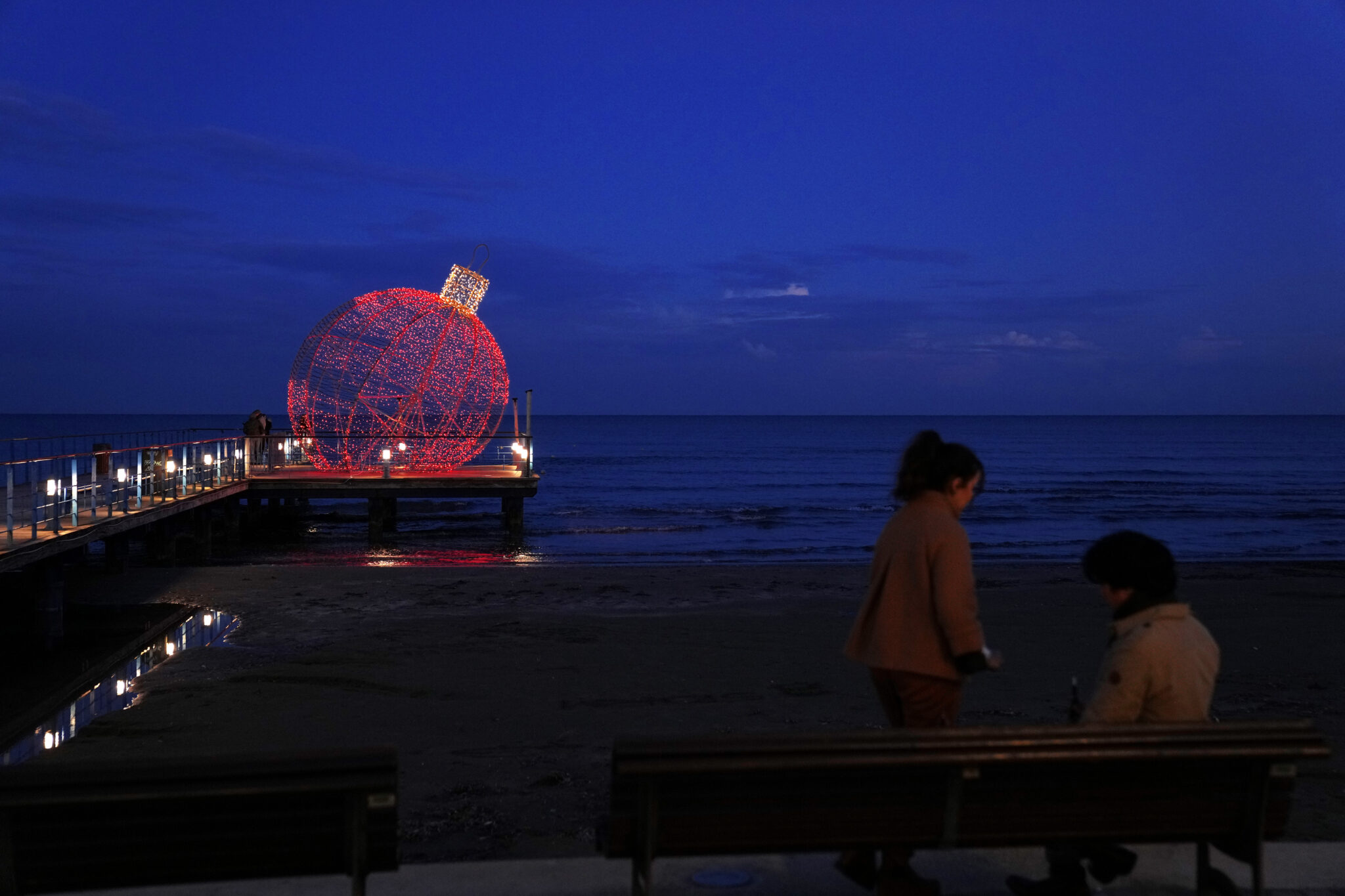 Όλα ανοιχτά για νέα μέτρα, ακόμη και πριν την Πρωτοχρονιά (ΒΙΝΤΕΟ)