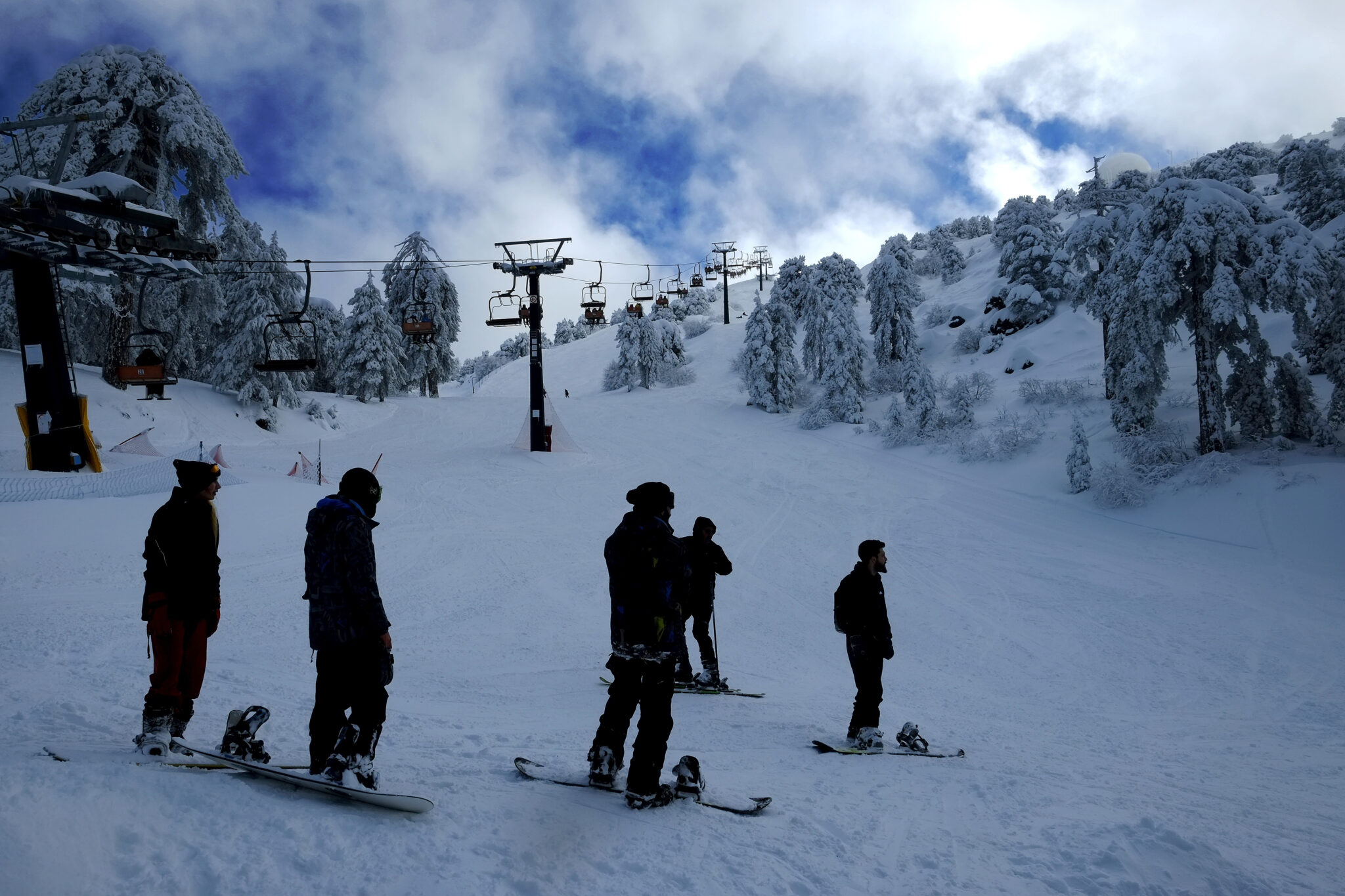 Άγγιξε τα 10 εκατοστά το ύψος του χιονιού στο Τρόοδος