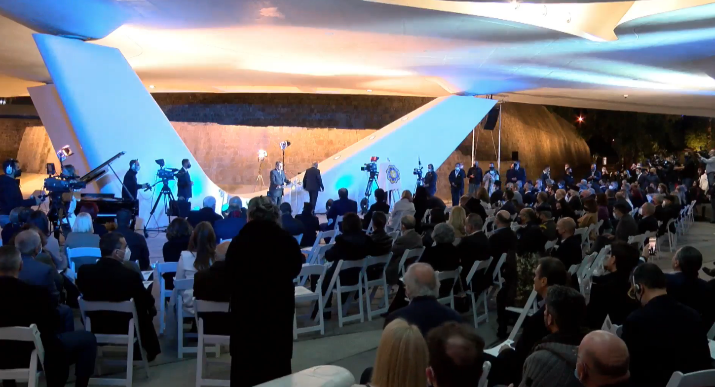 Εγκαινιάστηκε η Πλατεία Ελευθερίας: "Ένα περιδέραιο που περιβάλει την πόλη"