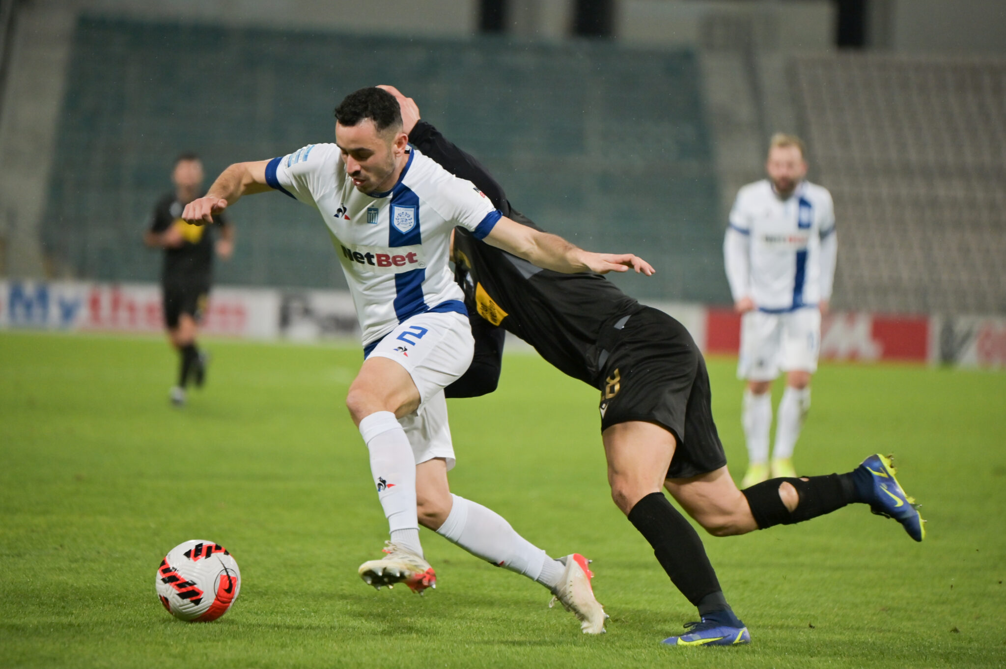 Τρίτο «διπλό» και… τρίτος ο ΠΑΣ με κεραυνό του Σάλιακα