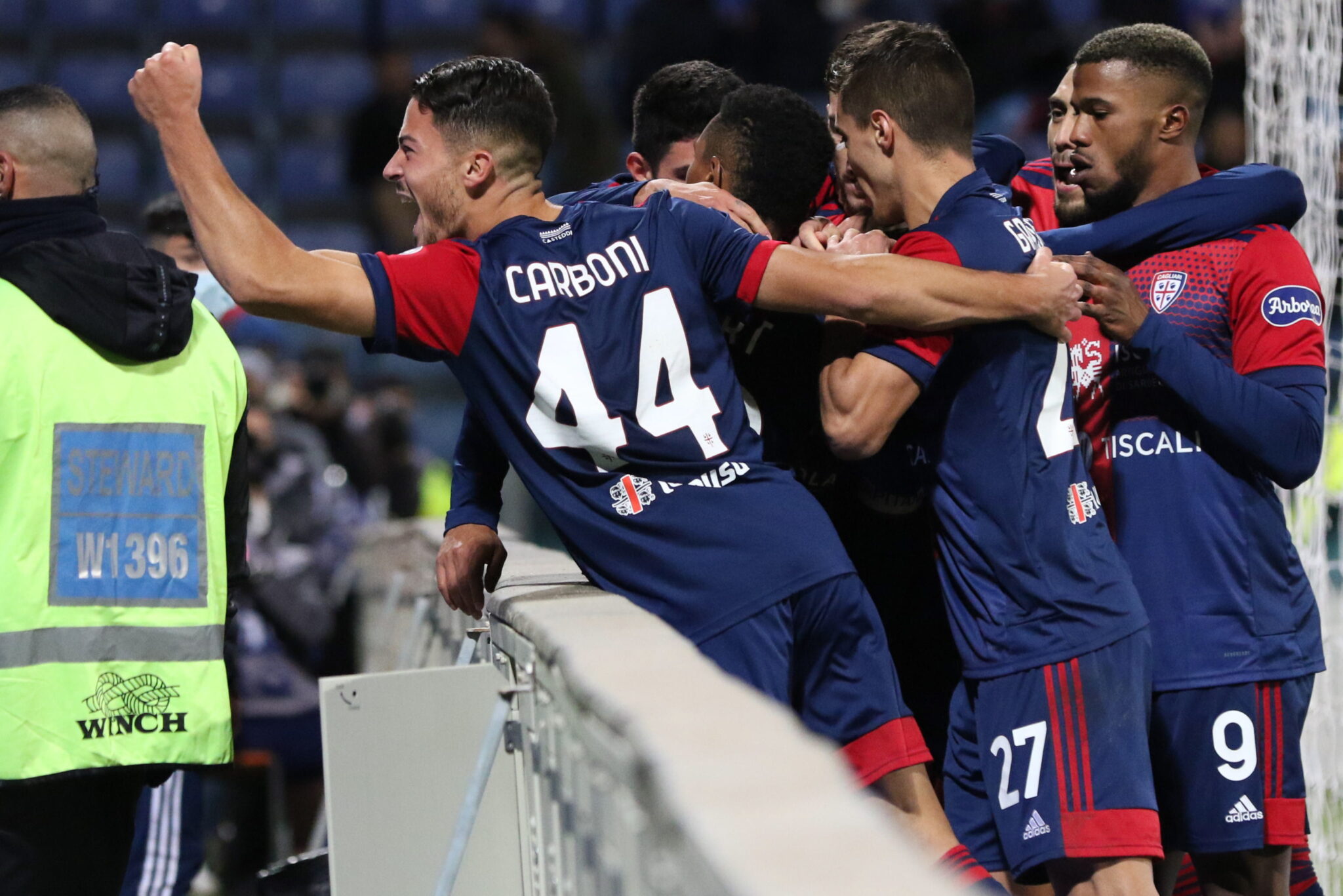 Μπαίνει σε ritiro η Κάλιαρι μετά την «τεσσάρα» από την Ουντινέζε