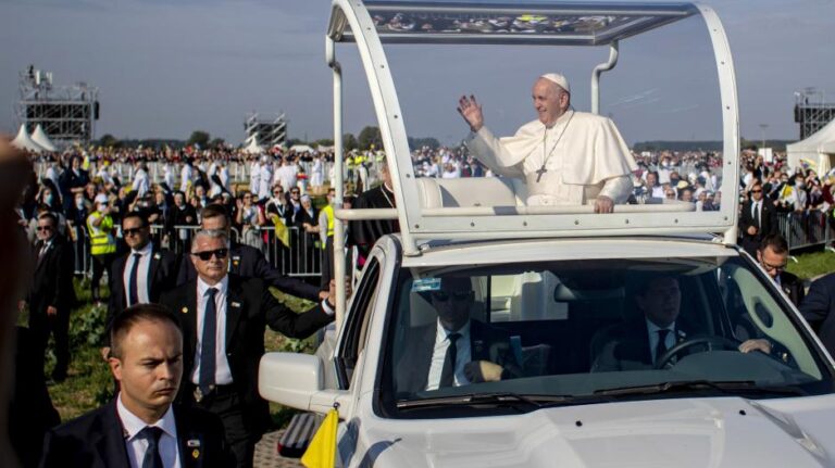 Το πρόγραμμα του Πάπα: Ποιους θα δει, που θα προσευχηθεί, πότε θα κάνει ομιλίες