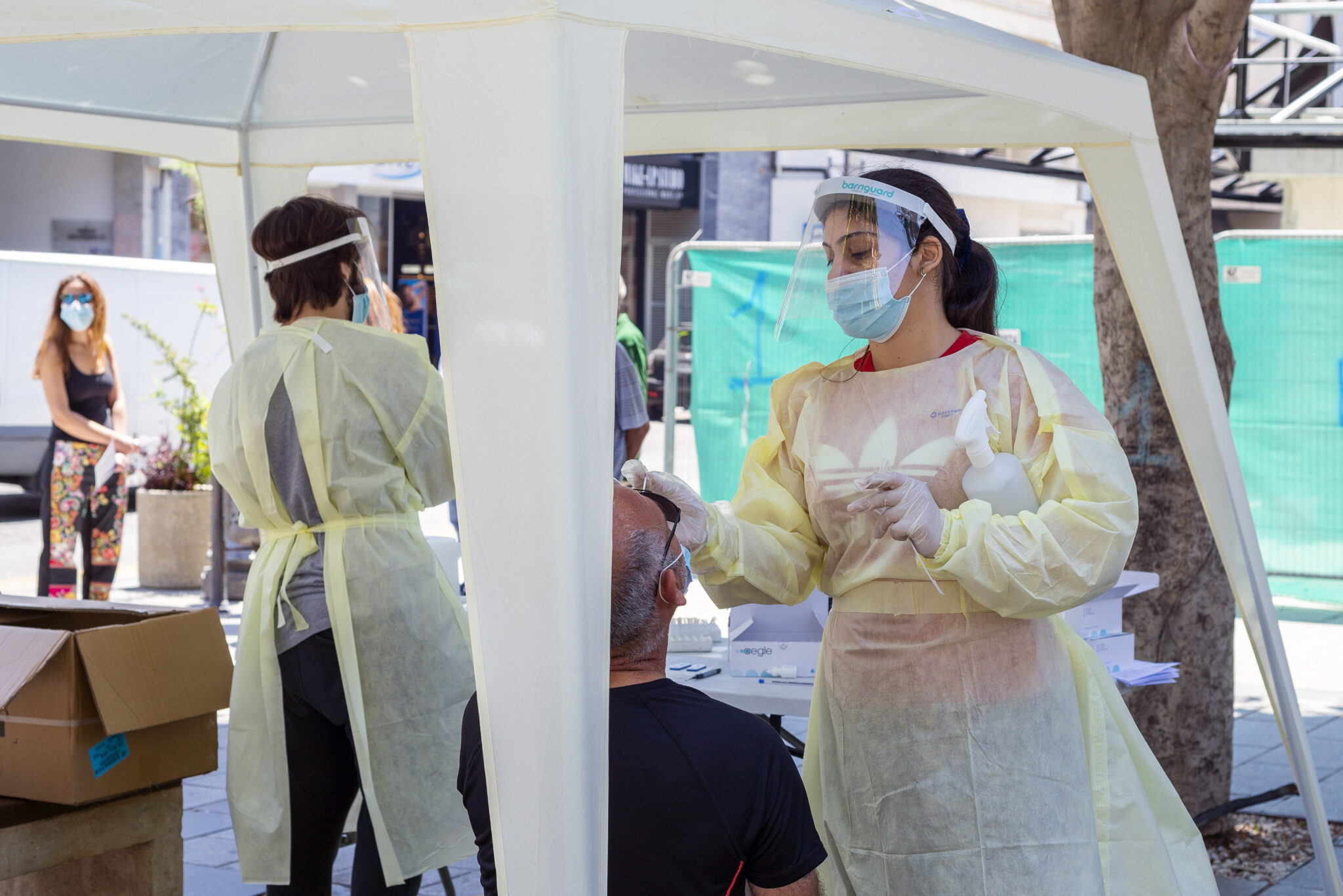 Rapid test κάθε 48 ώρες από σήμερα για τους ανεμβολίαστους