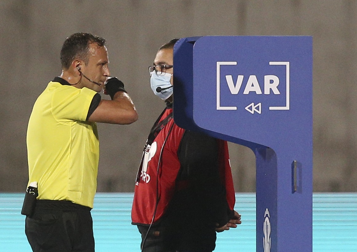 Διαιτητής κατήγγειλε πως ο Λαουτάρο Ακόστα απείλησε ότι θα τον… σκοτώσει