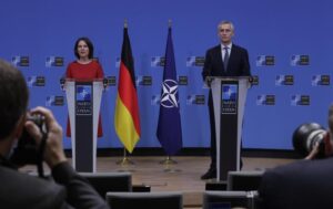 "Ζούμε σε καιρούς μεγάλων προκλήσεων", δήλωσε η νέα ΥΠΕΞ Γερμανίας