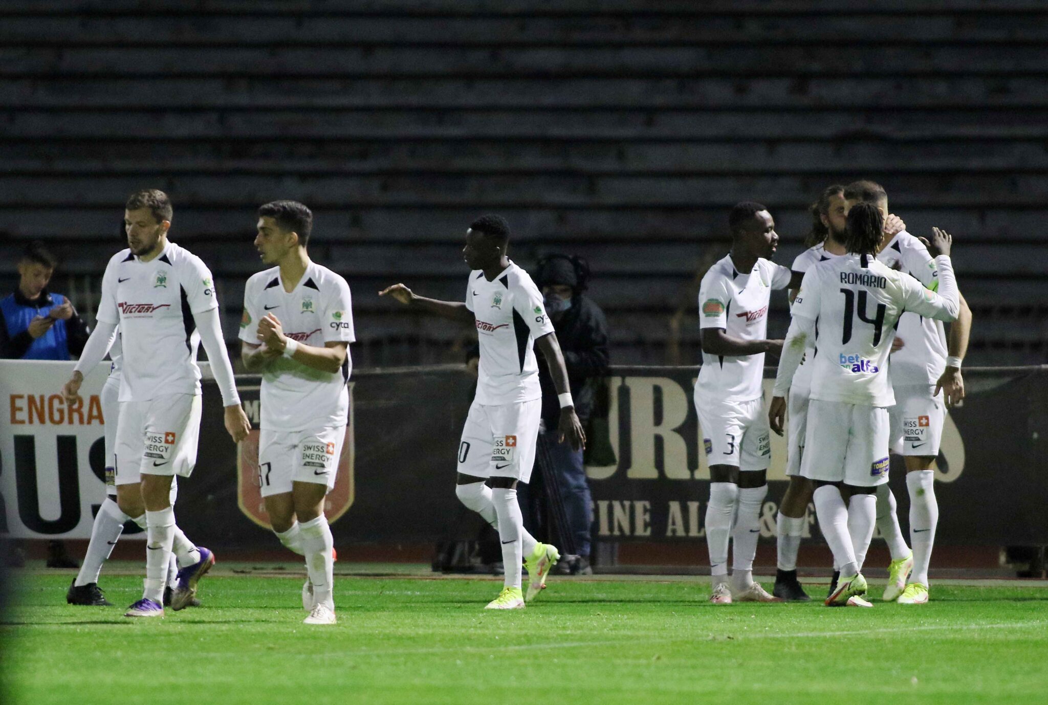 Κρούσματα στη Δόξα, πιθανή η αναβολή του αγώνα με Εθνικό