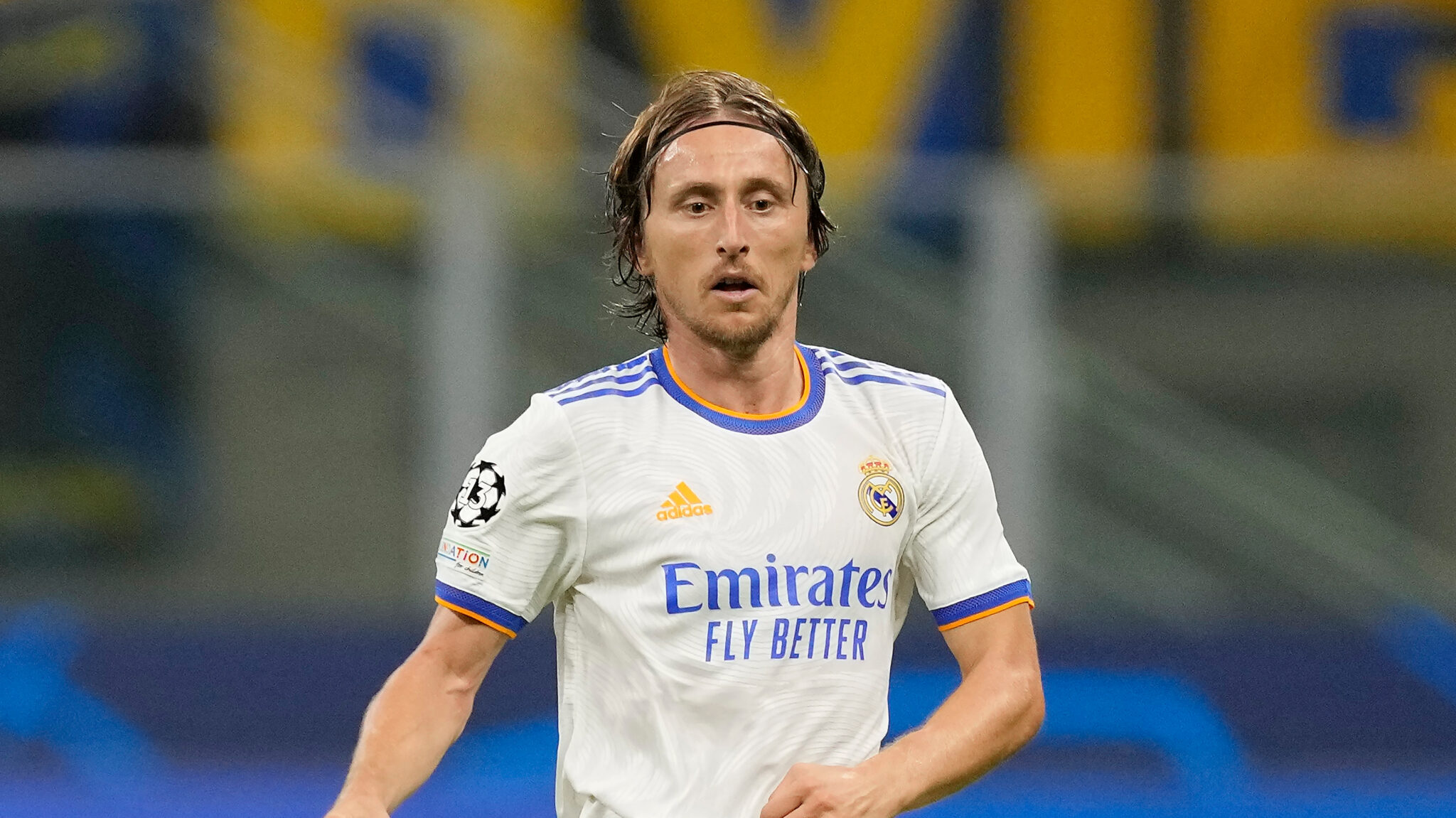 Ρεάλ και Μόντριτς υπογράφουν νέο συμβόλαιο