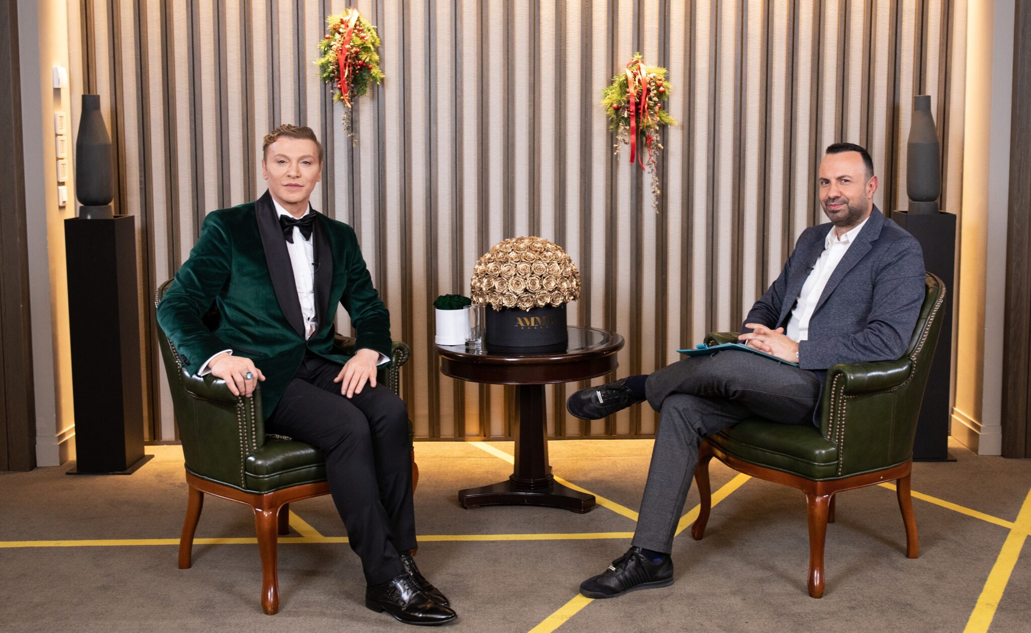 "Zoύμε σε μια χώρα που δεν είναι μόνο οι gay πολίτες δεύτερης κατηγορίας αλλά.."