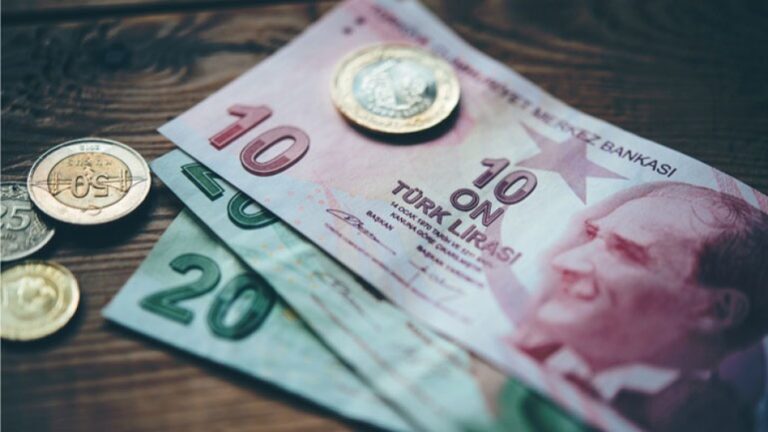 Αυτός είναι ο κατώτατος μισθός που καθορίστηκε στα κατεχόμενα