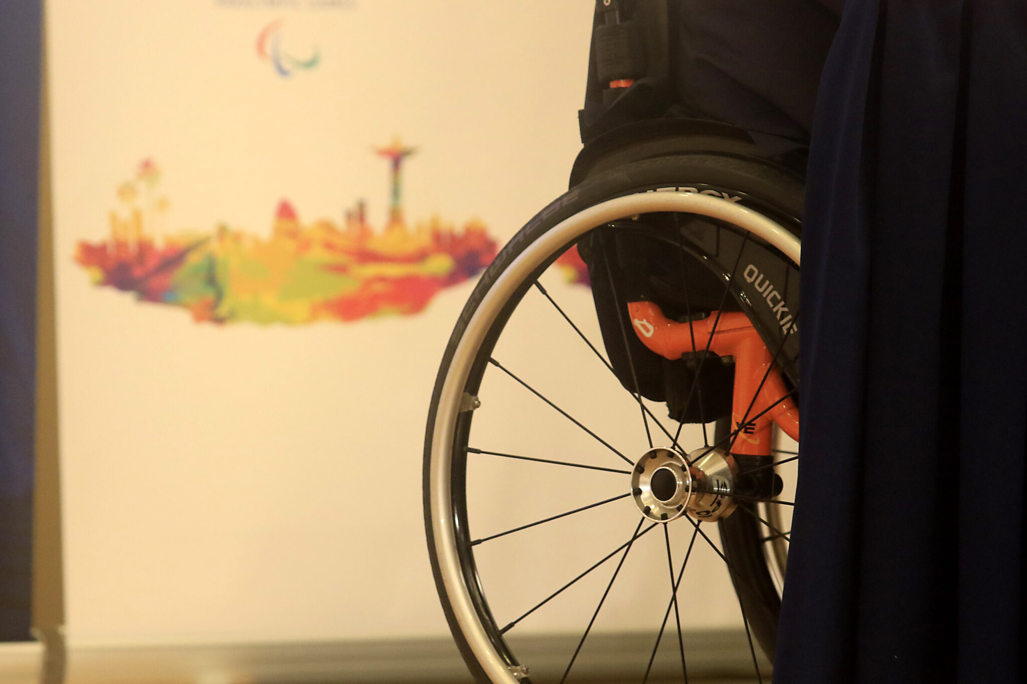 "Λαμβάνουν επιδόματα γιατί κάποιοι τους βάπτισαν ανάπηρους" (ΒΙΝΤΕΟ)