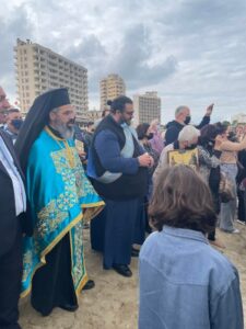 Θεοφάνεια στο Βαρώσι: Τι δηλώνουν πρόσφυγες για τη Βασιλεύουσα (ΒΙΝΤΕΟ)