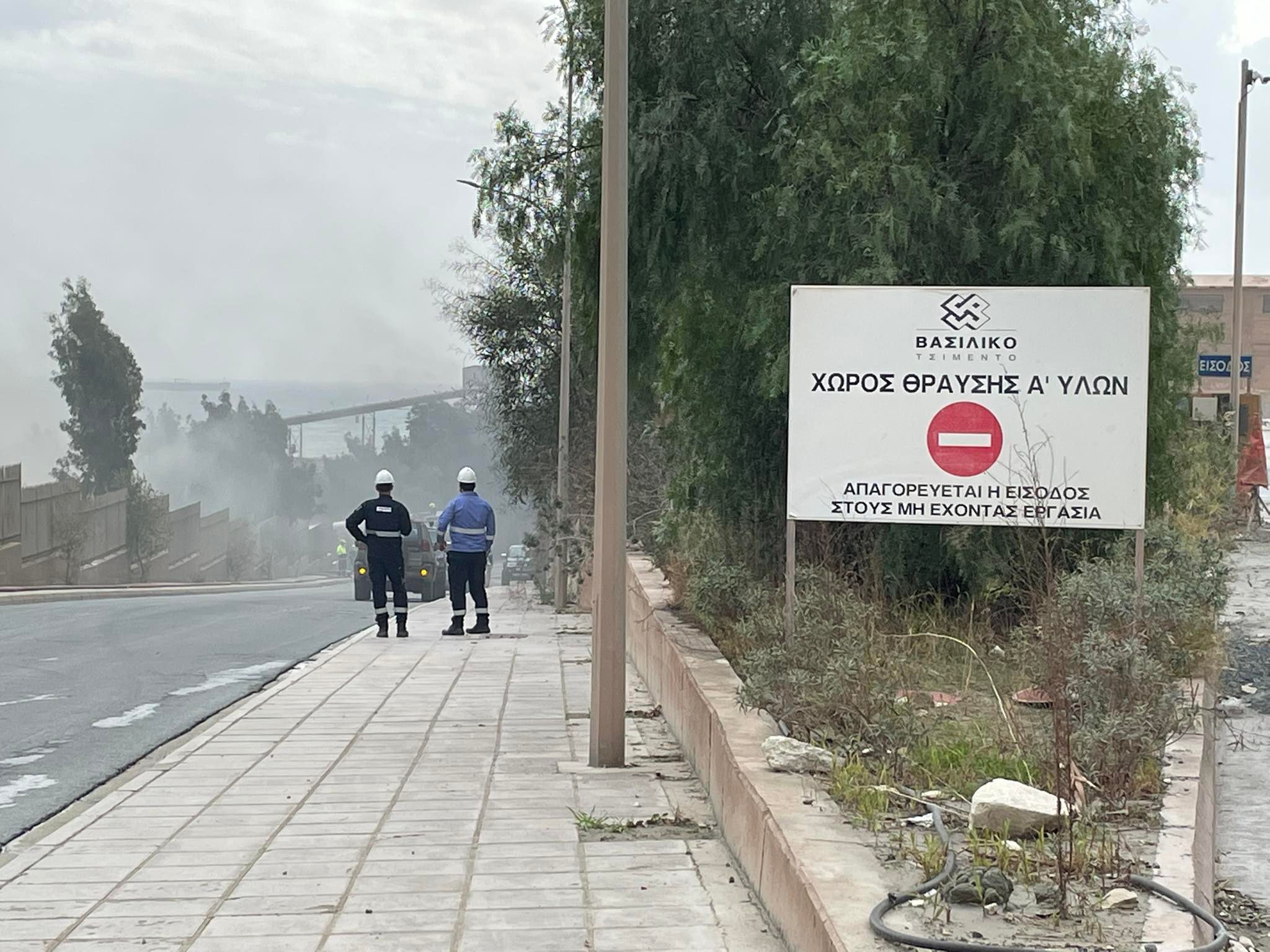 "Ανίκανο το κράτος να διαχειριστεί το κέντρο": Φωνές μετά τη φωτιά στο Βασιλικό
