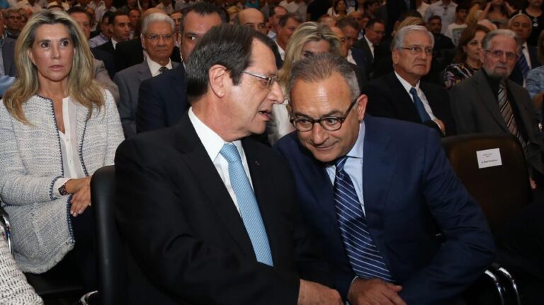 Διακριτική ψήφος Αναστασιάδη σε Αβέρωφ (ΒΙΝΤΕΟ)