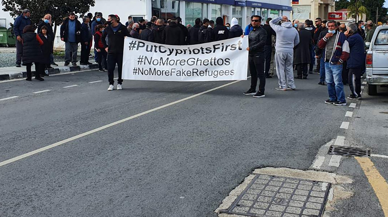 Καζάνι που βράζει η Χλώρακα: Κανείς δεν αναλαμβάνει ευθύνες, λέει ο κοινοτάρχης