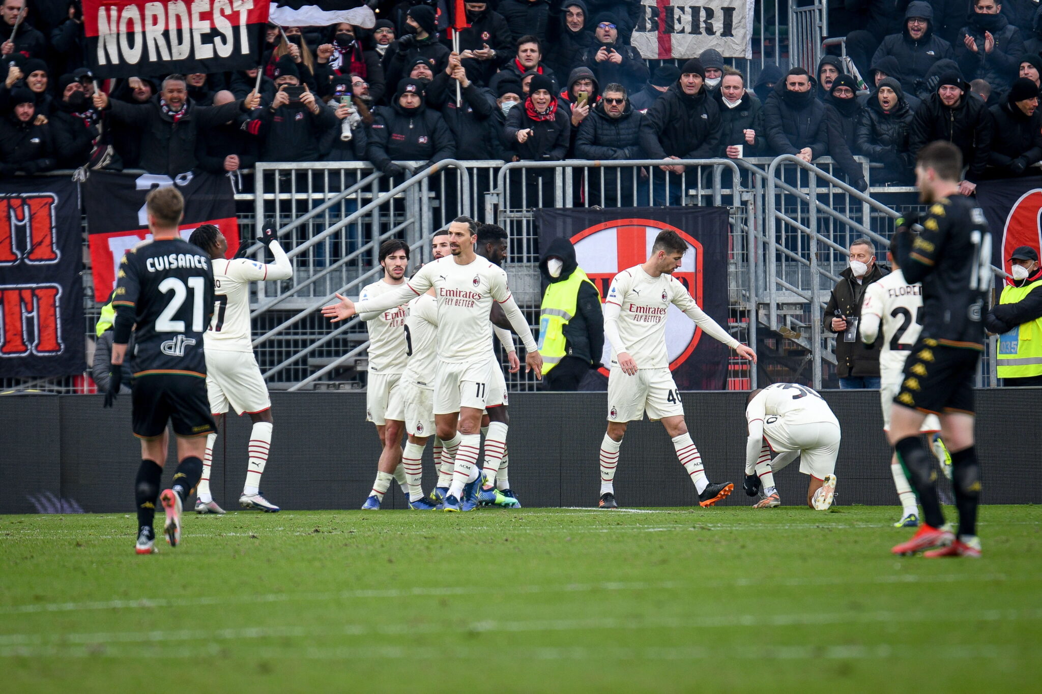 Εύκολο πέρασμα με τριάρα από τη Βενετία για Μίλαν