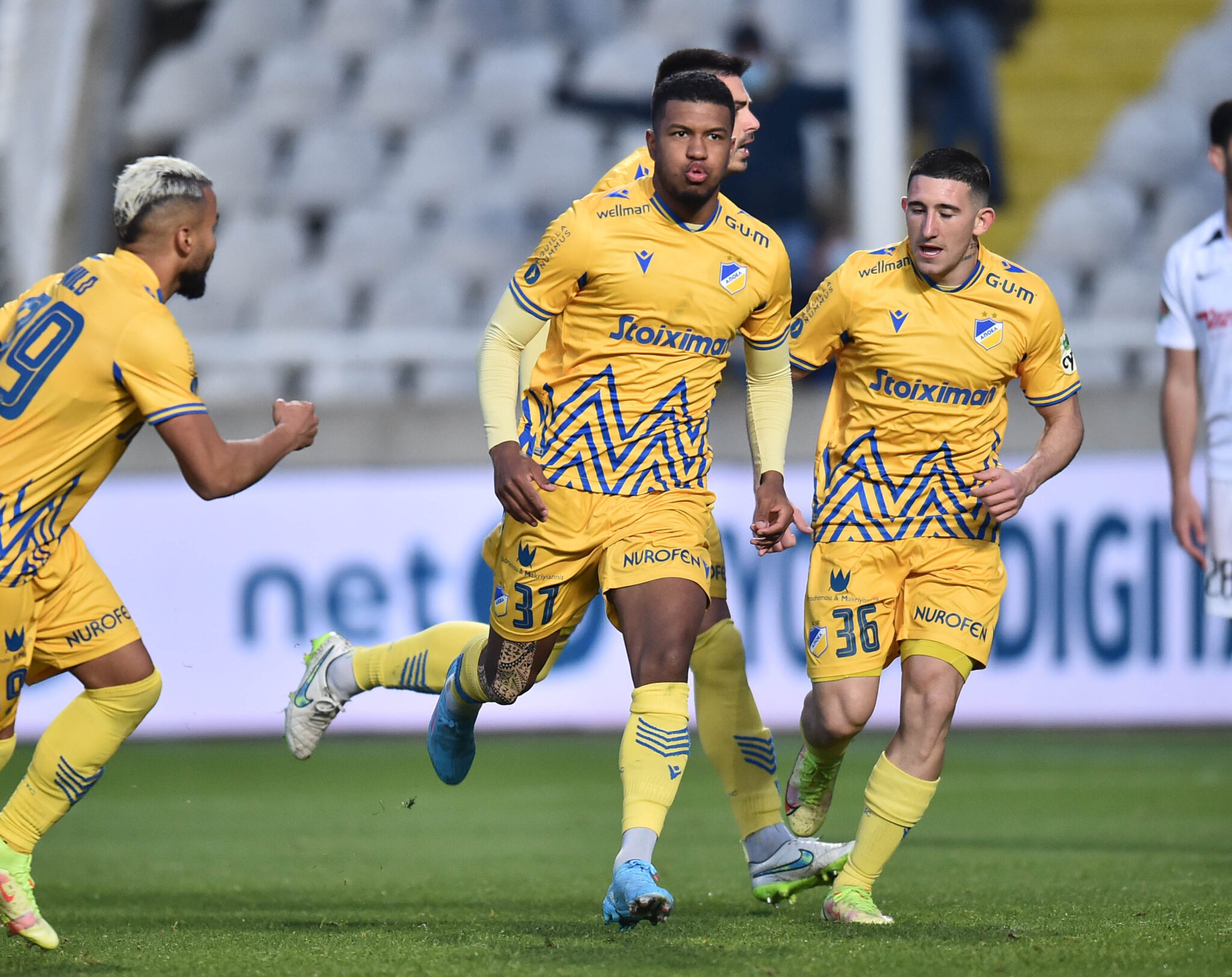 «Λύγισε» τη Δόξα και επέστρεψε στις νίκες ο ΑΠΟΕΛ (ΦΩΤΟ & ΒΙΝΤΕΟ)