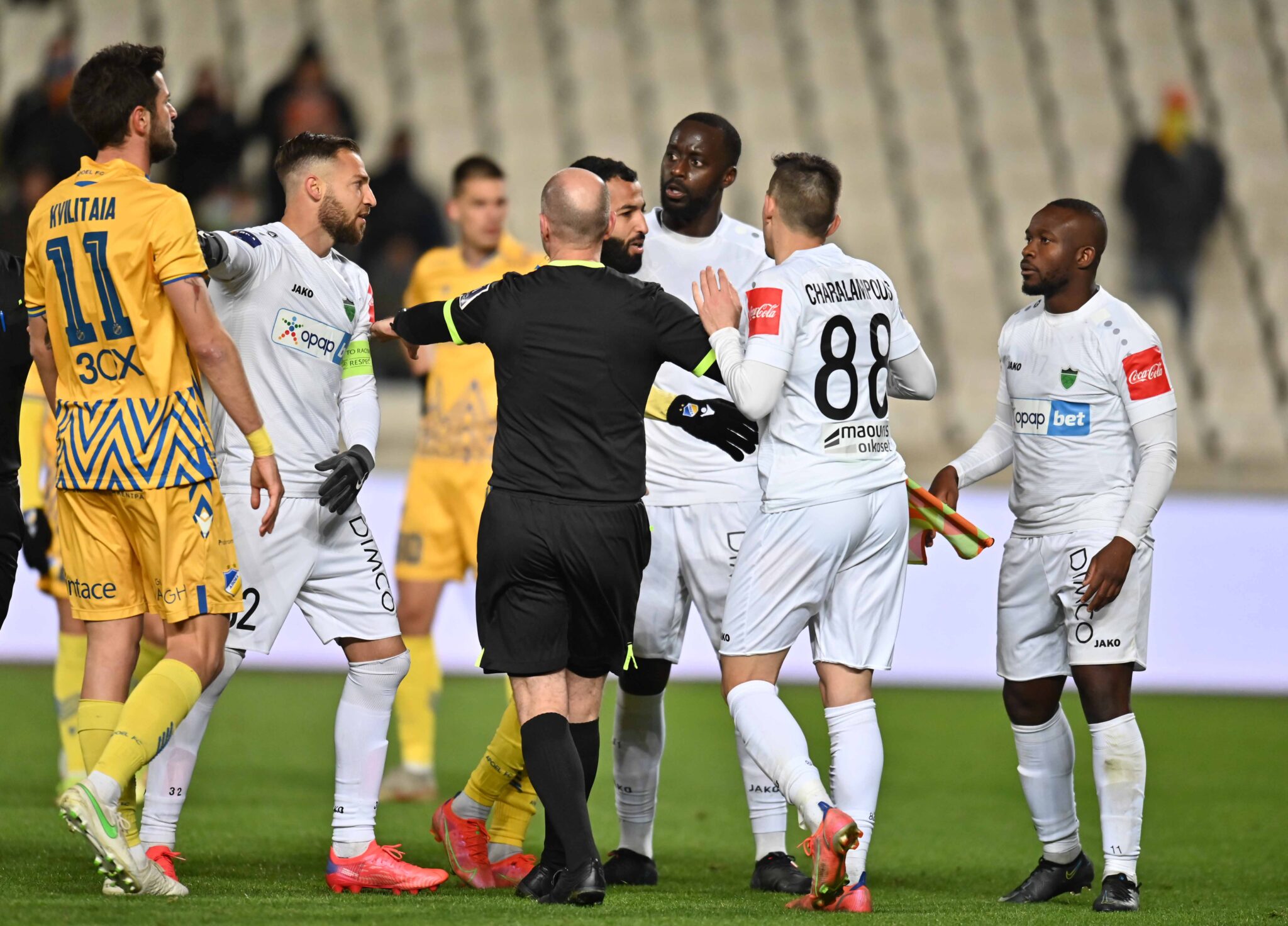 ΑΠΟΕΛ για το πέναλτι που ζήτησε ο Ολυμπιακός: «Το βίντεο δεν έτυχε επεξεργασίας»